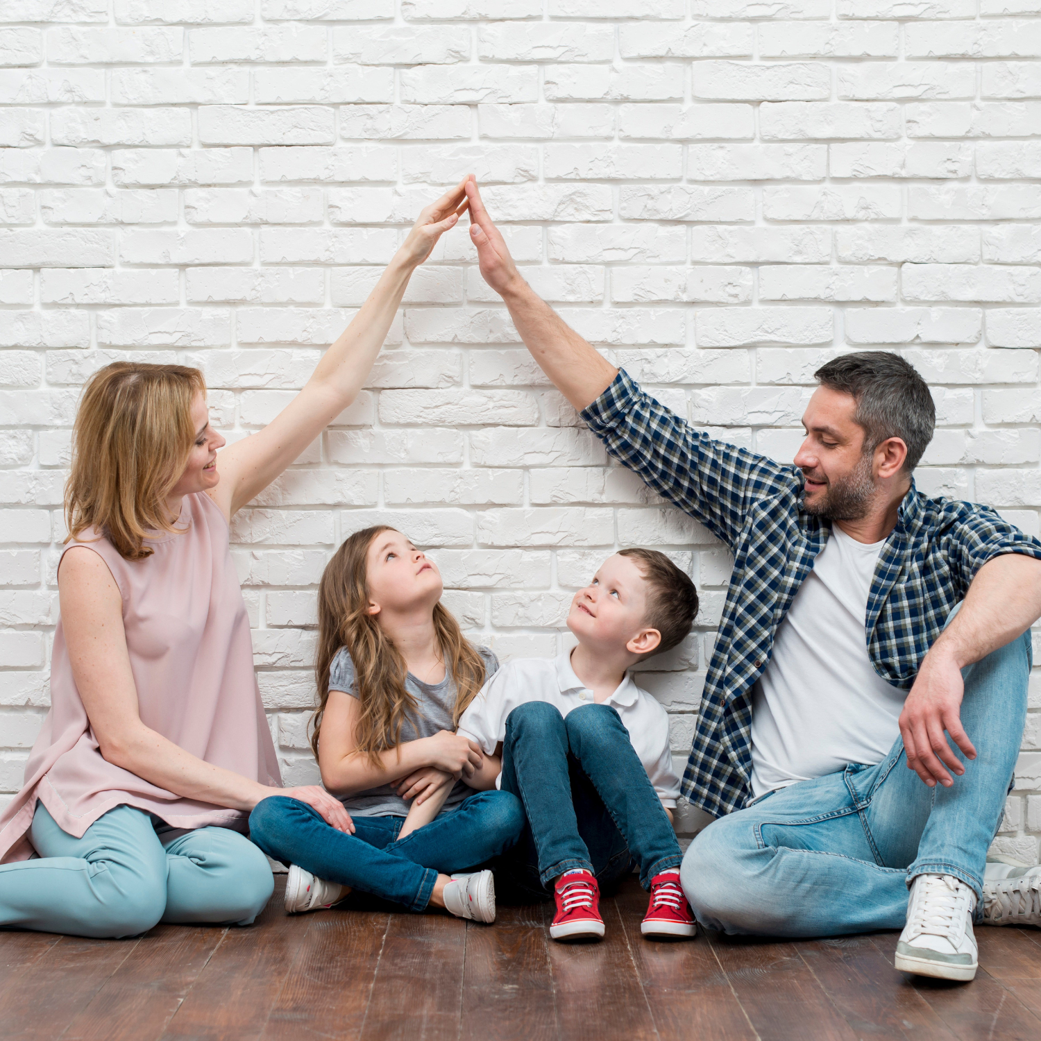 Lenjerie intimă pentru femei, bărbați și copii